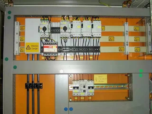 1463649347118892.jpg 电气柜成套安装实例图解 ,值得收藏!的图4